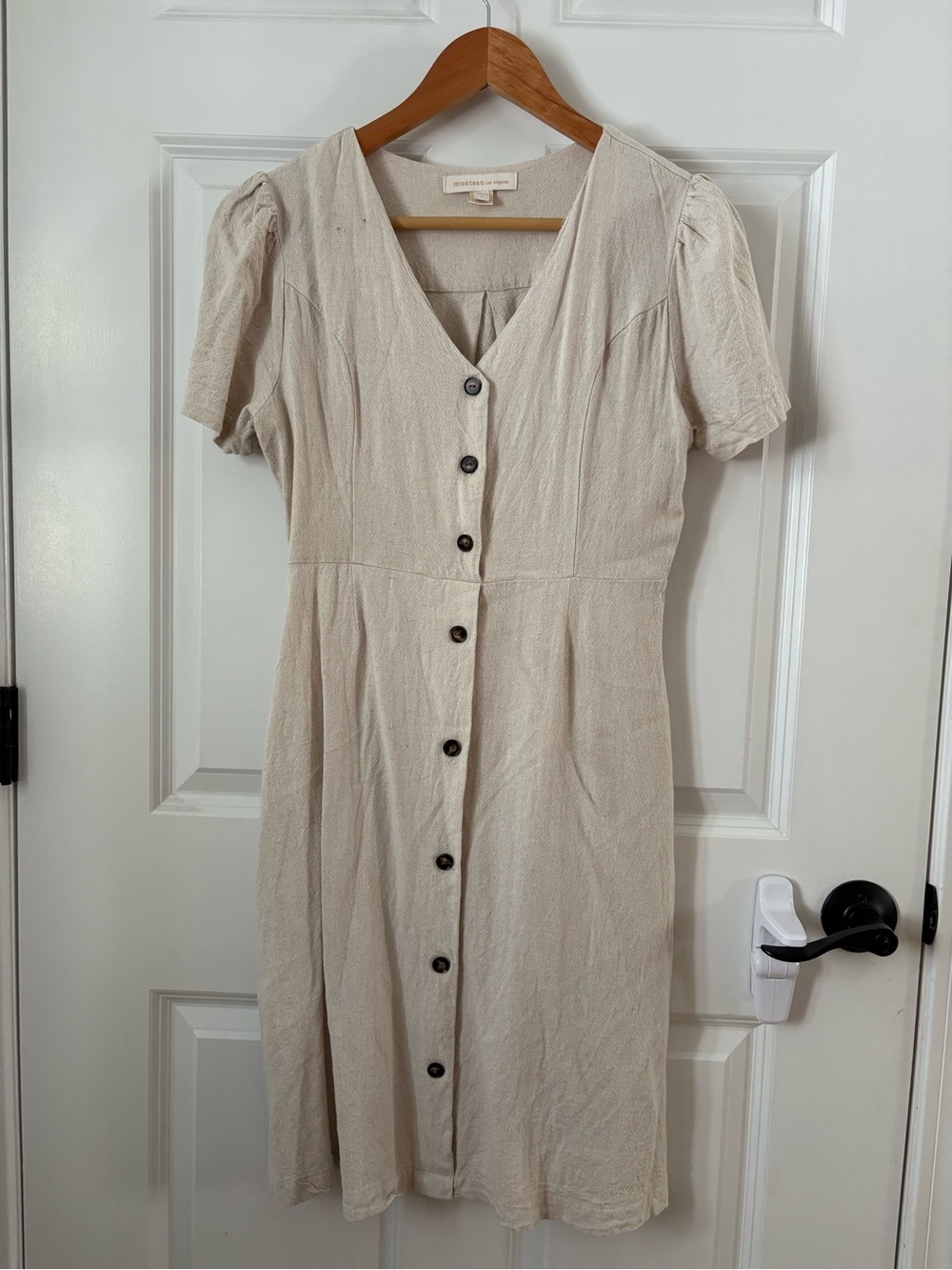 Monteau Los Angeles button down dress